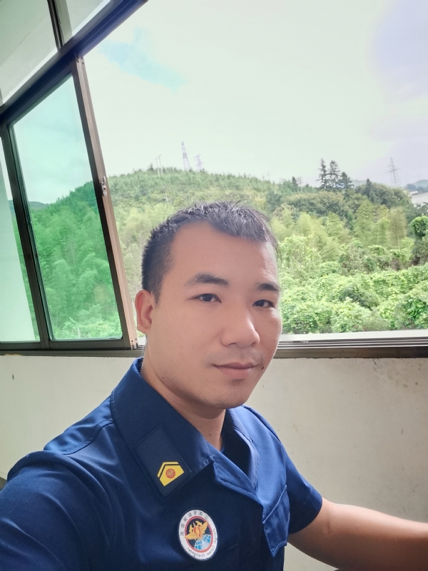 期待未来的第一张照片--江西认干亲服务网