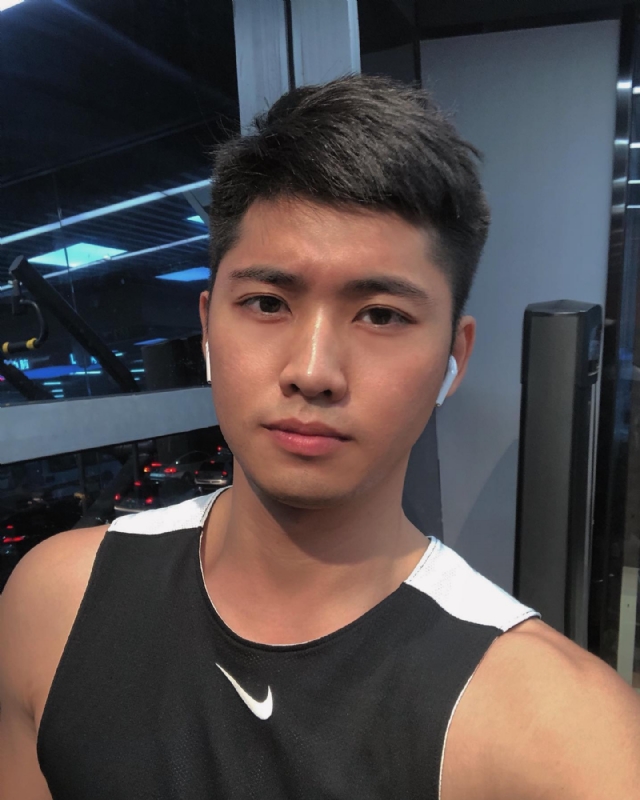 林毅的第一张照片--江西认干亲服务网