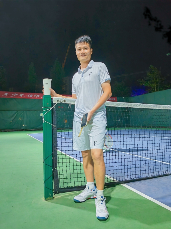 网球罗的第五张照片--江西认干亲服务网